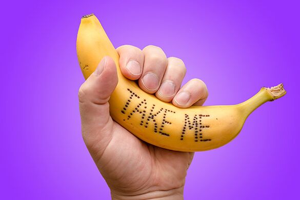 banana u ruci simbolizira penis s povećanom glavom